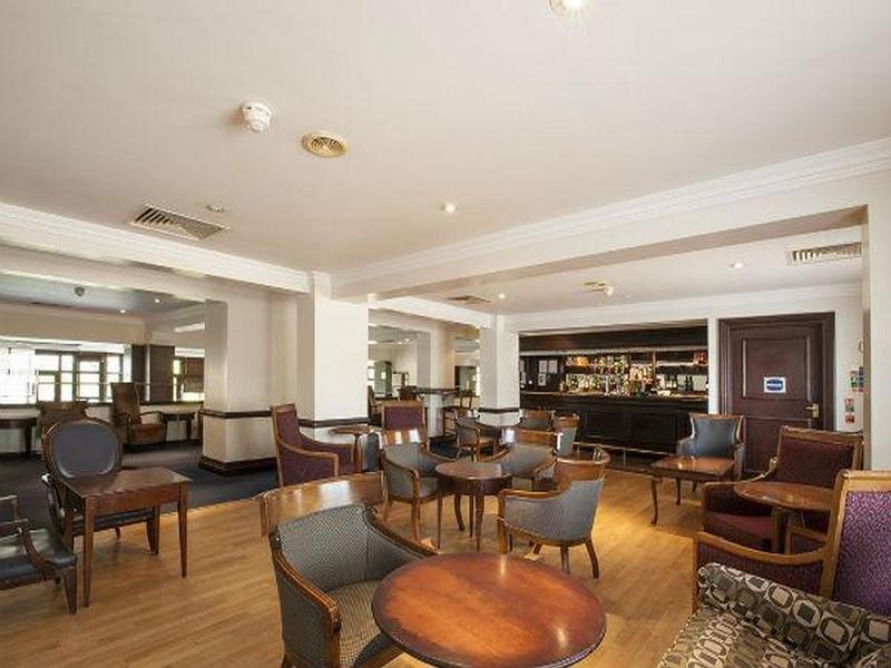 Travelodge Bath Waterside Экстерьер фото